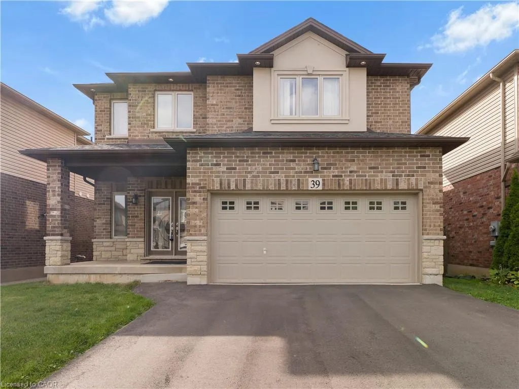 39 Ralfana Crescent