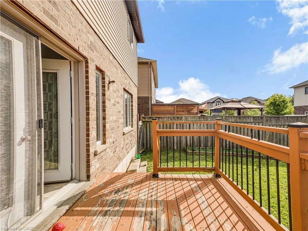 39 Ralfana Crescent