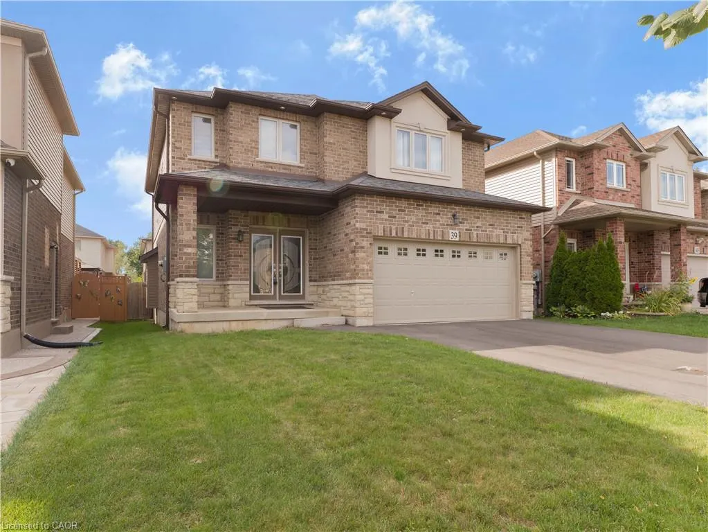39 Ralfana Crescent