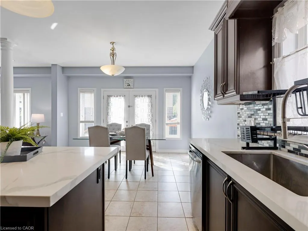 39 Ralfana Crescent
