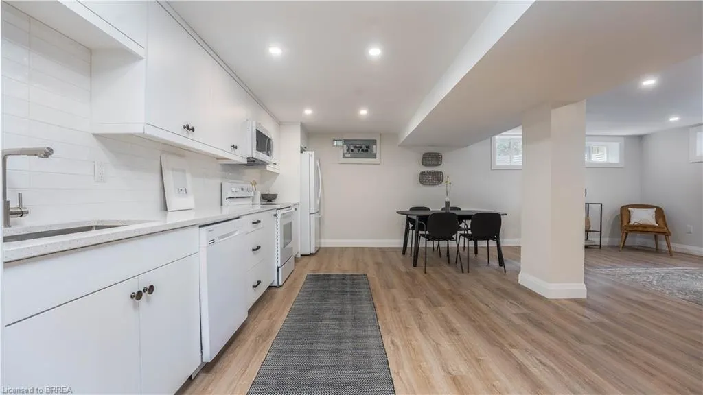 75 Henderson Avenue