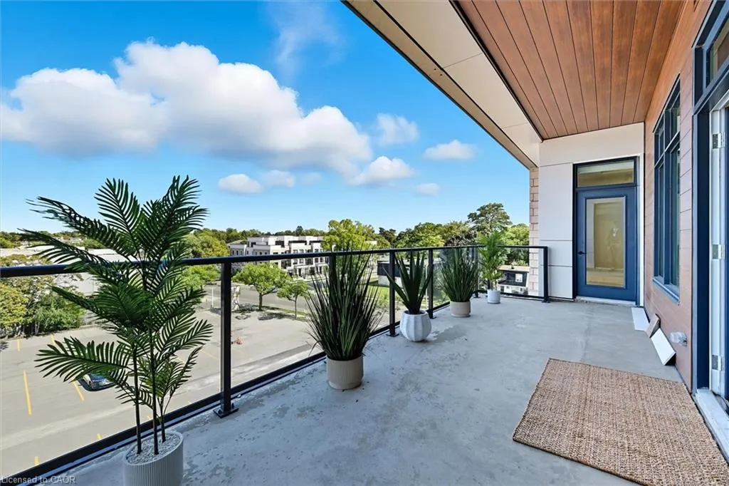 123 Maurice Drive, #409