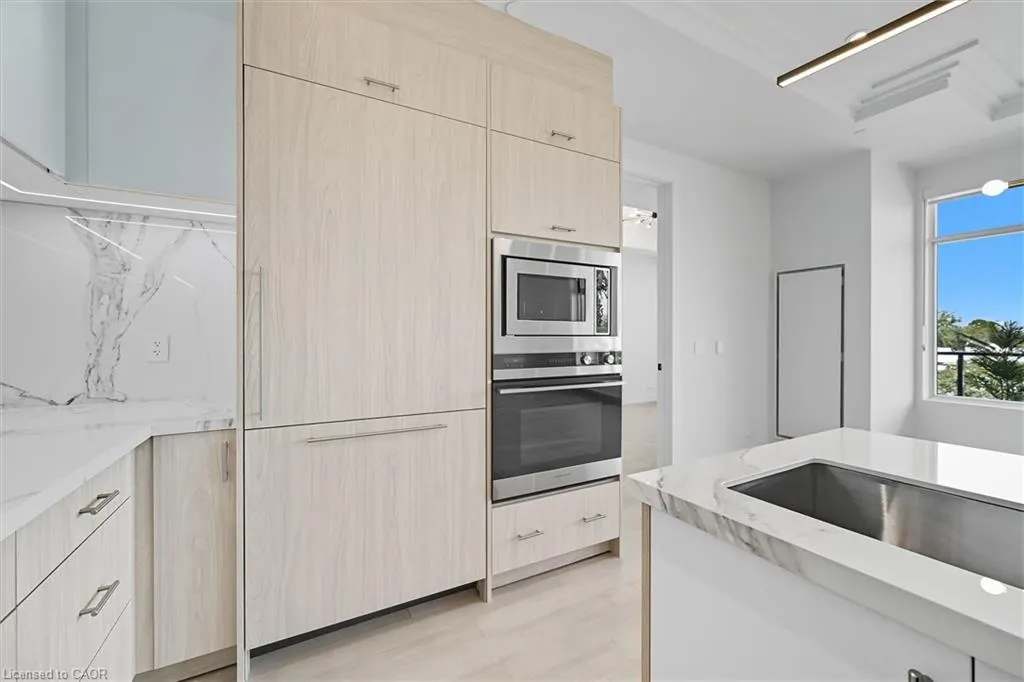 123 Maurice Drive, #409