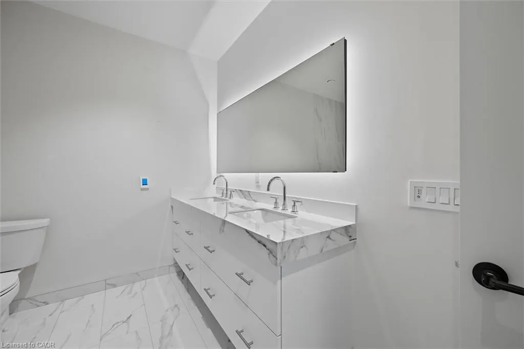 123 Maurice Drive, #409