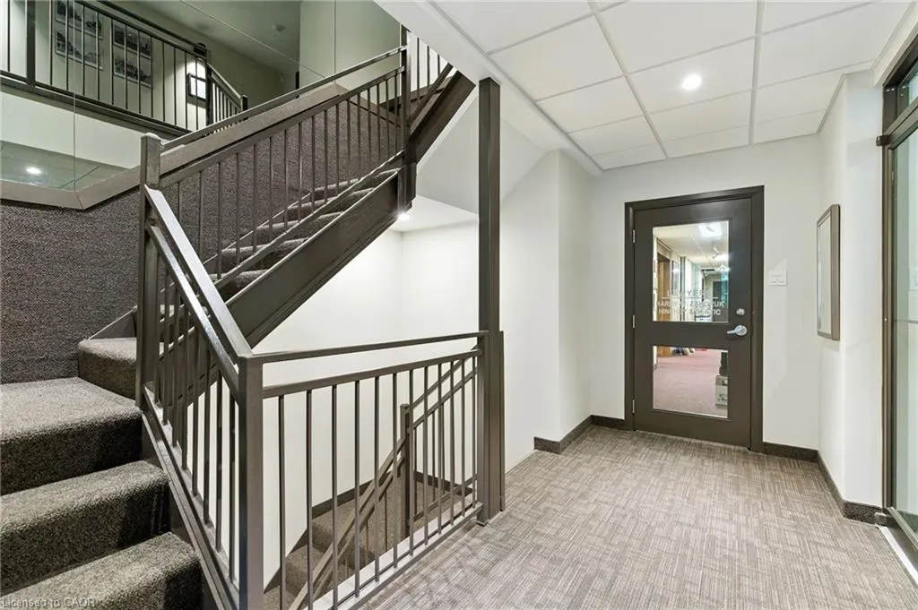 3077 New Street, #202