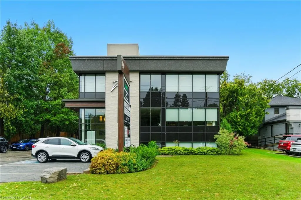 3077 New Street, #202