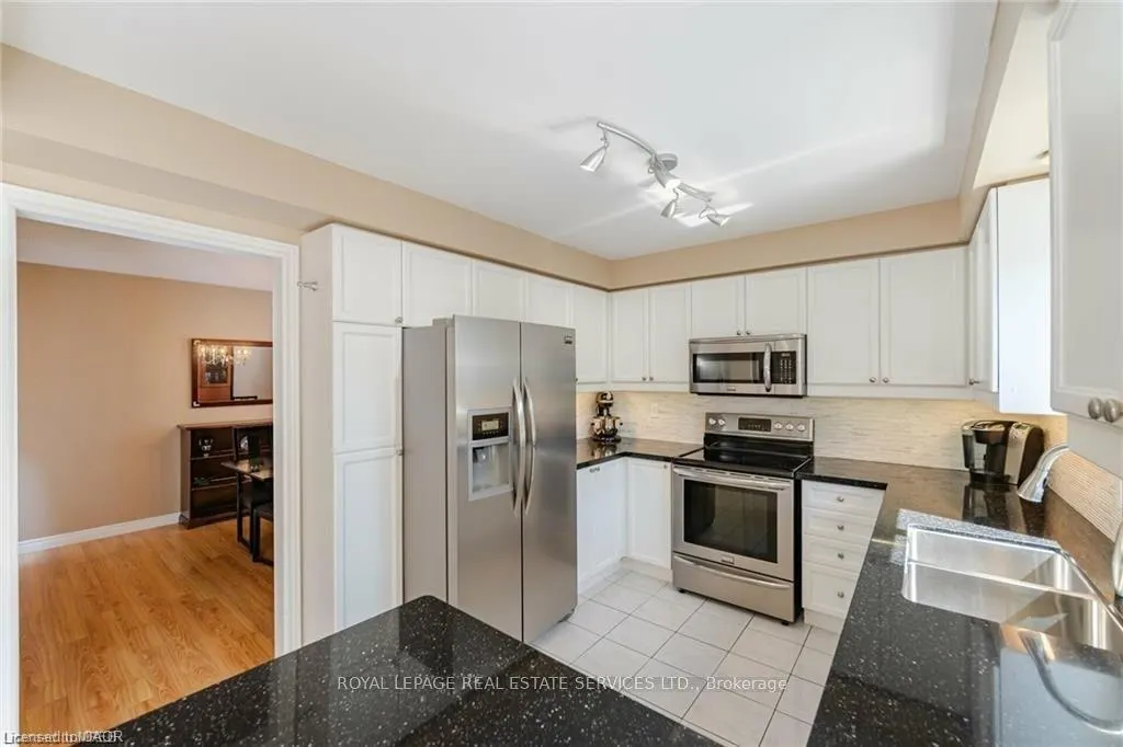 125 Ferndale Drive S