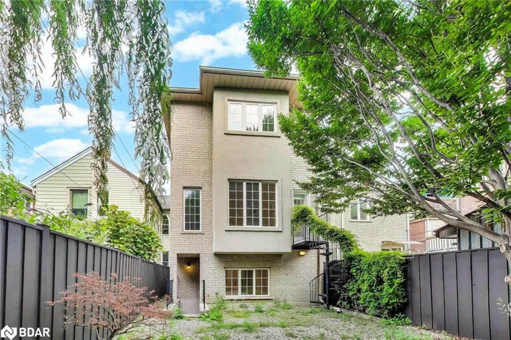 23 Mitchell Avenue