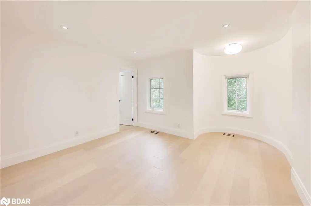 23 Mitchell Avenue