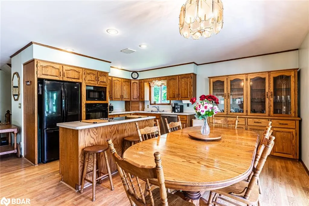 483 Spring Hill Road W