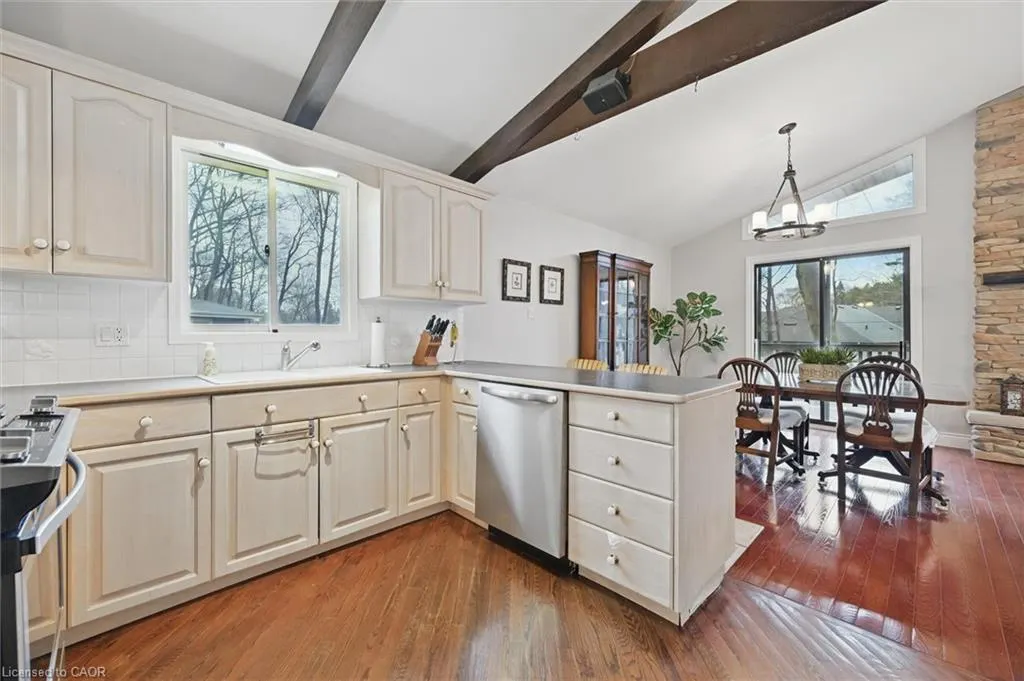 768 King Road