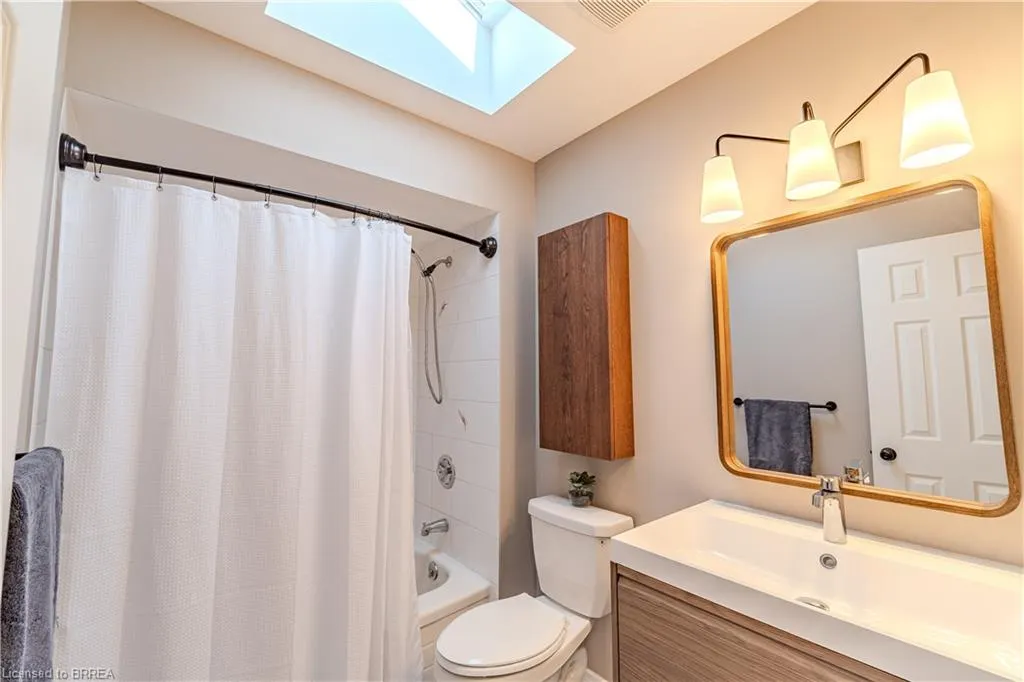 4 Macbride Court