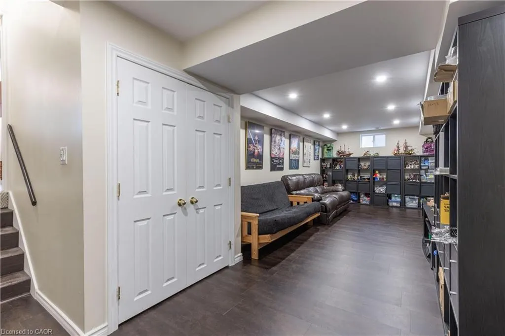 7229 Parkside Road