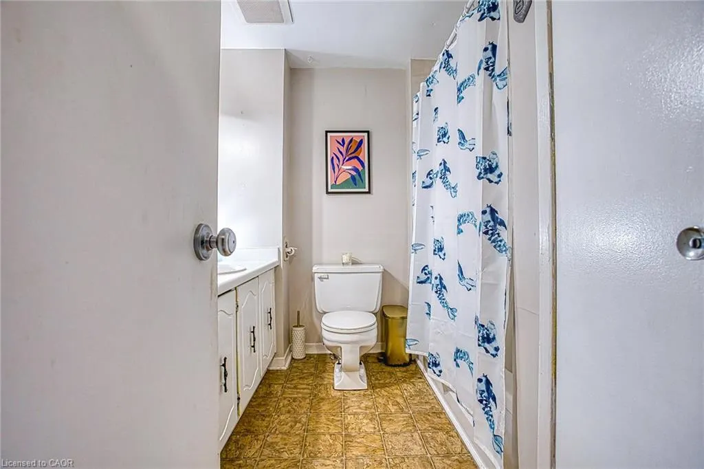680 Regency Court, #84