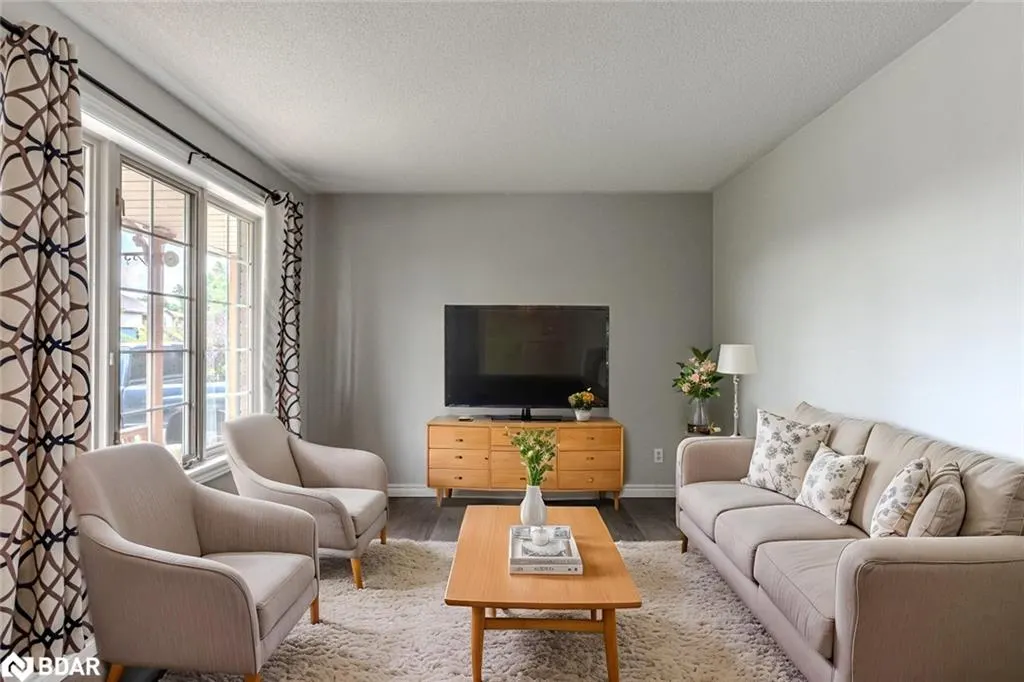 55 Marlow Circle