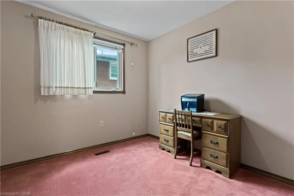 14 Valrose Drive