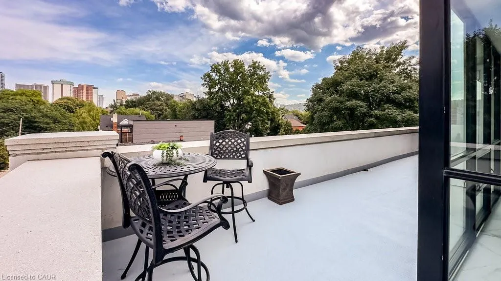 101 Locke Street Street S, #312