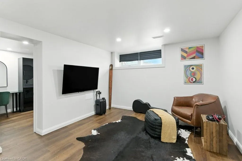 30 Cloke Court