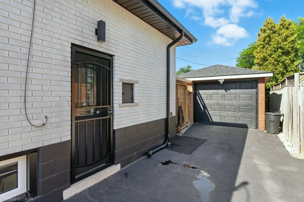 30 Cloke Court