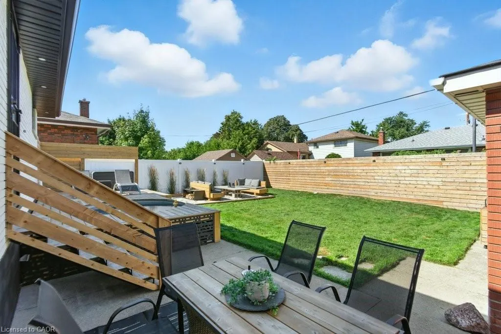30 Cloke Court