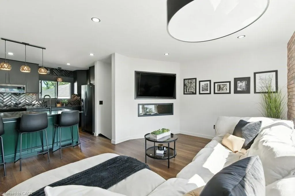 30 Cloke Court