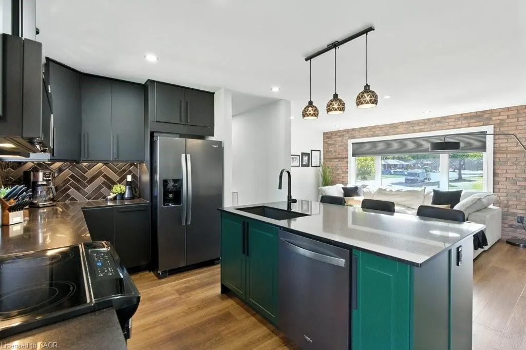 30 Cloke Court