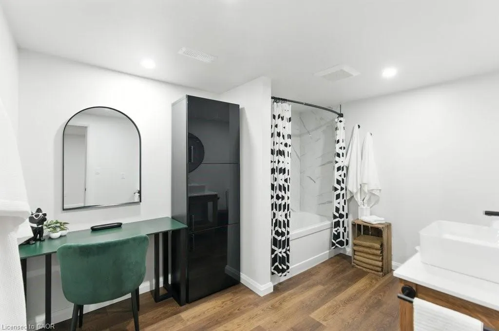 30 Cloke Court