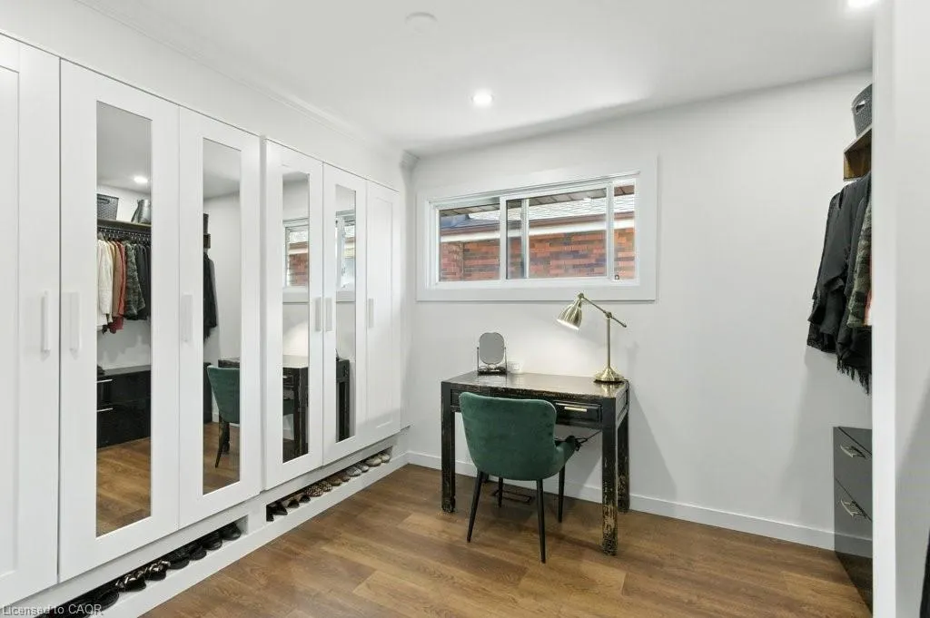 30 Cloke Court