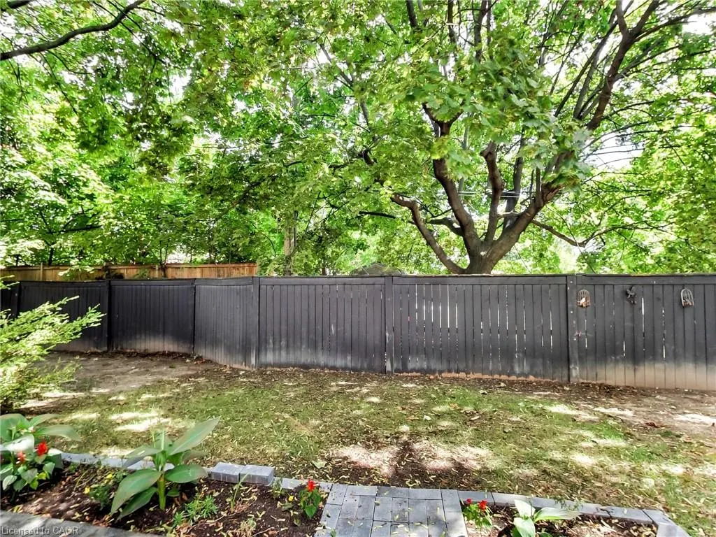 31 Briar Path