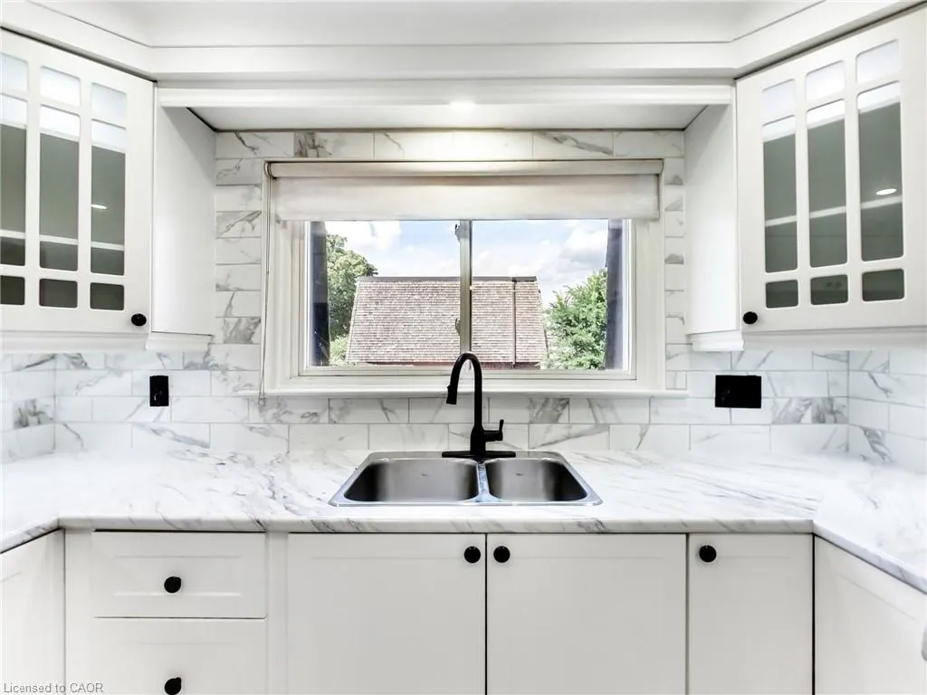 31 Briar Path