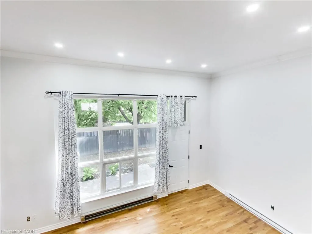 31 Briar Path