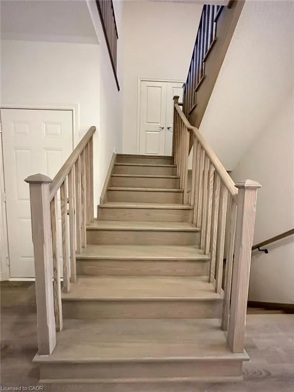10 Lidstone Street
