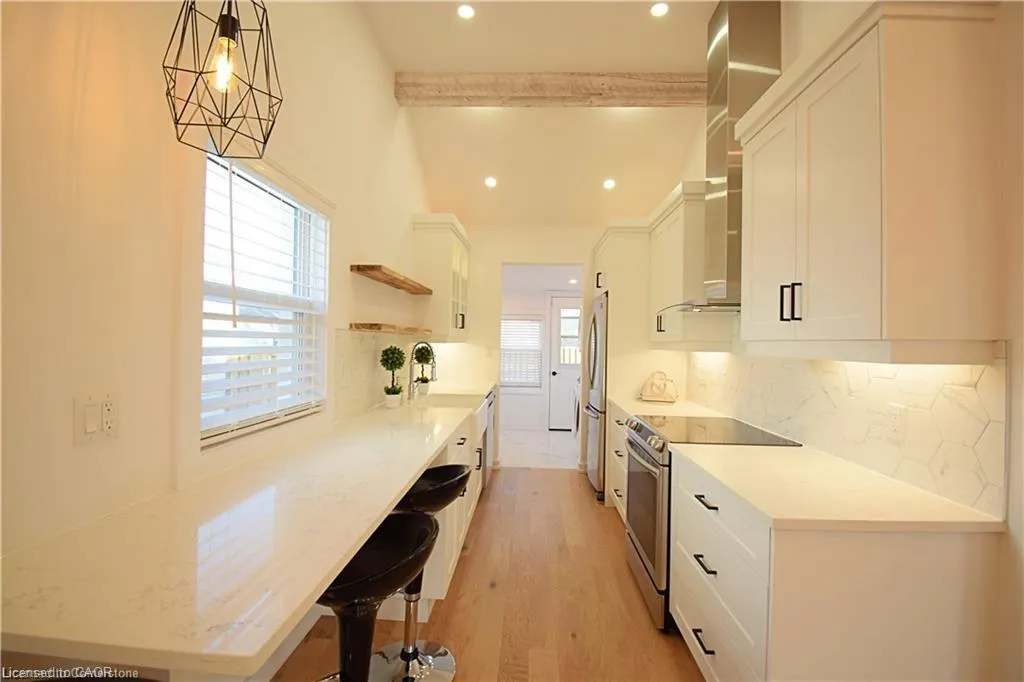 4 Lancaster Avenue