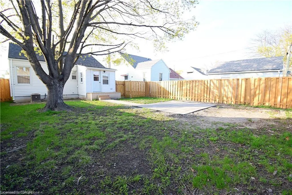 4 Lancaster Avenue