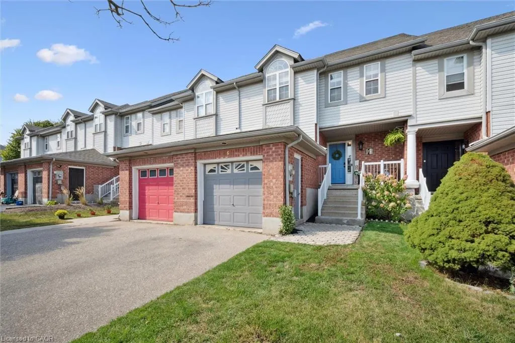 76 Elma Place