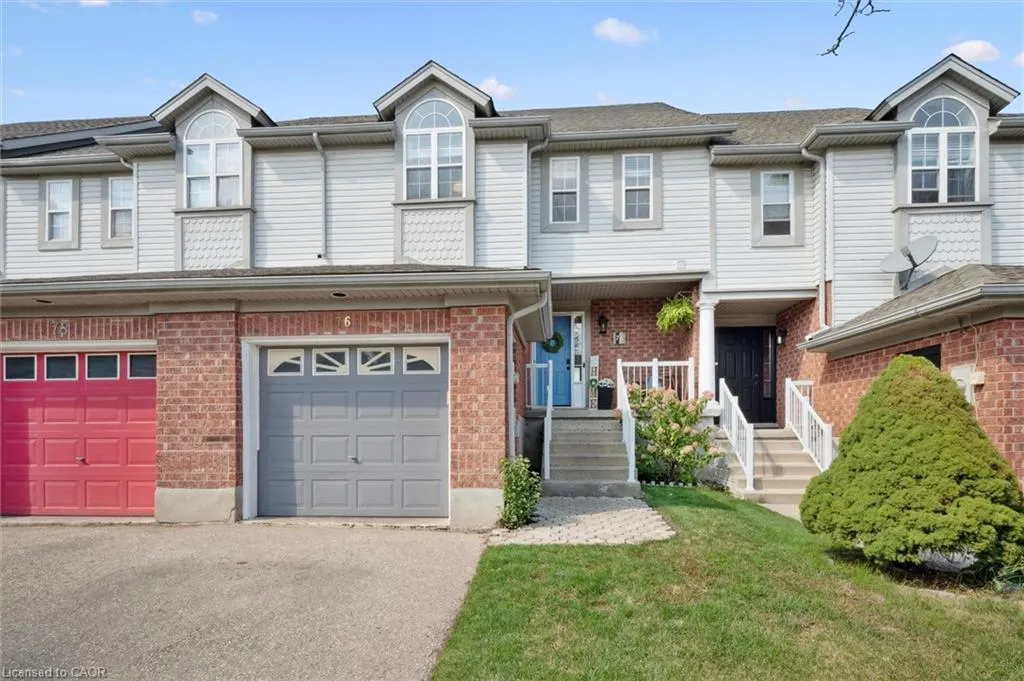 76 Elma Place