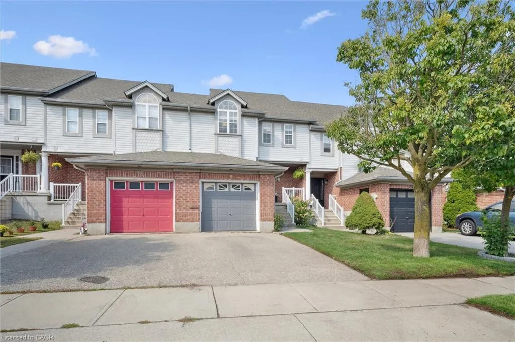 76 Elma Place