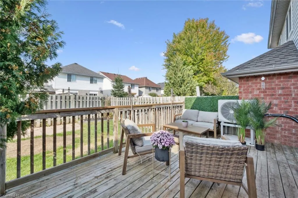 76 Elma Place