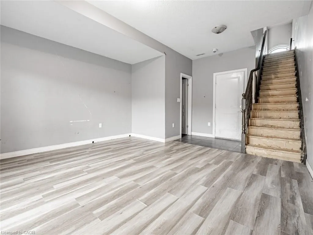 60 Bloom Crescent, #28