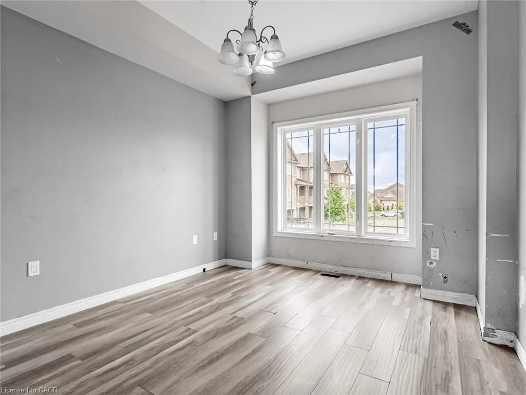 60 Bloom Crescent, #28