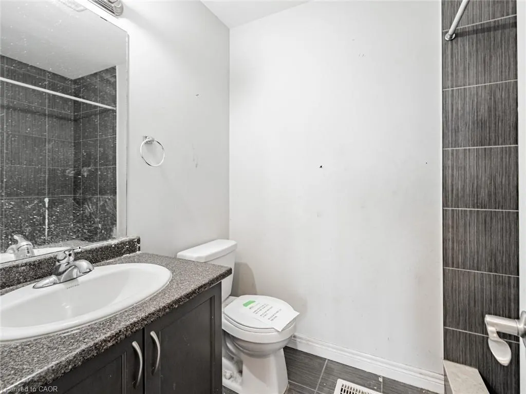 60 Bloom Crescent, #28
