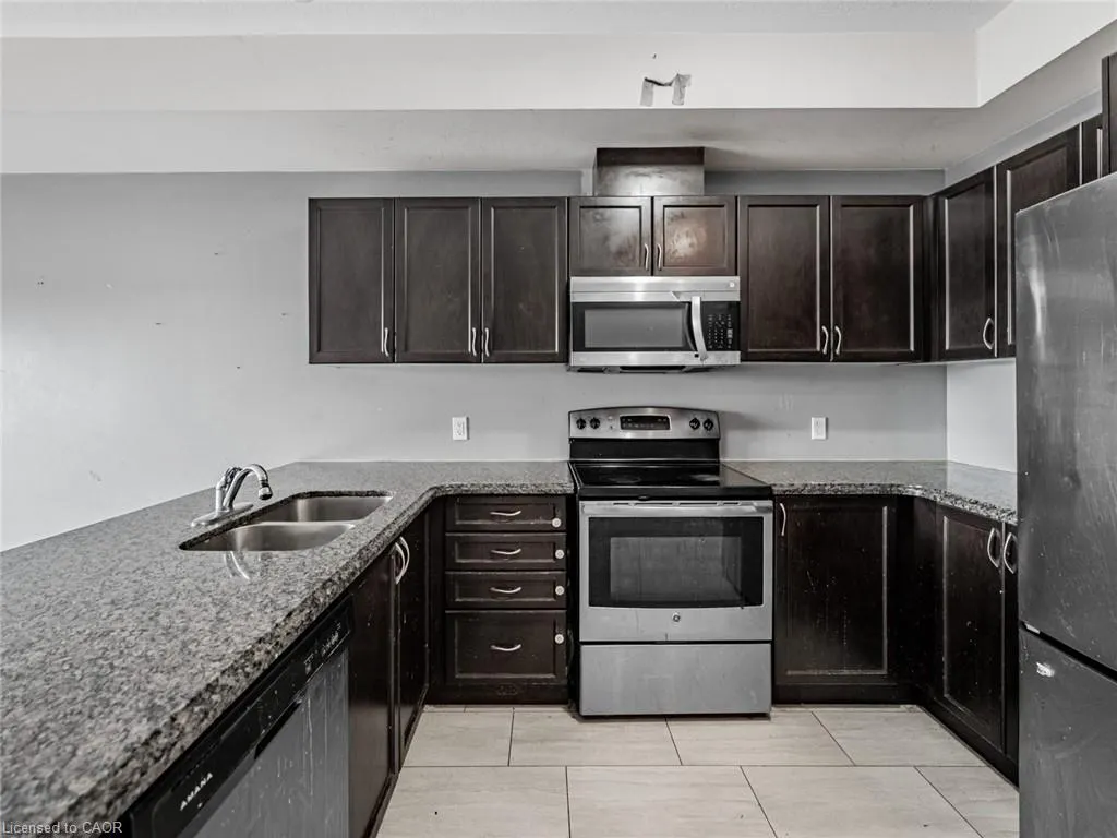 60 Bloom Crescent, #28