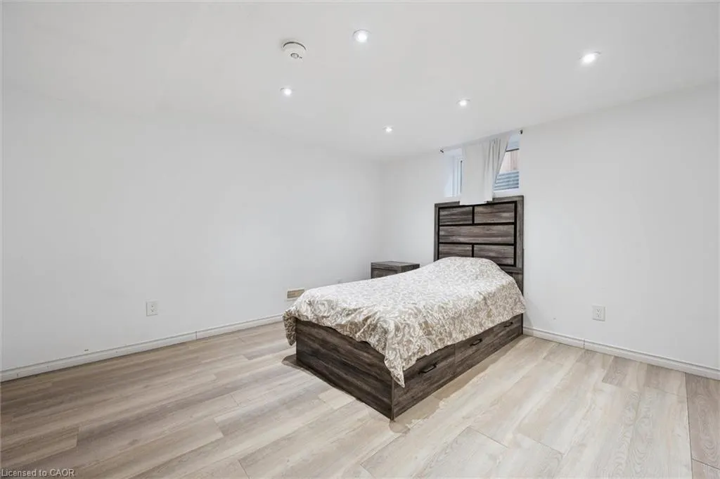 18 Cambridge Avenue, #Lower