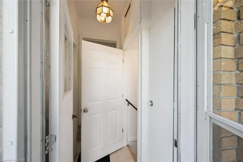 18 Cambridge Avenue, #Lower