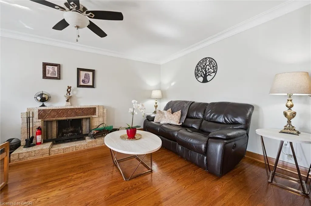 18 Cambridge Avenue, #Rms. 1 & 3
