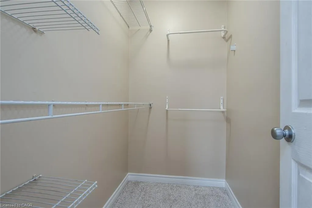 70 Willowrun Drive, #H 3