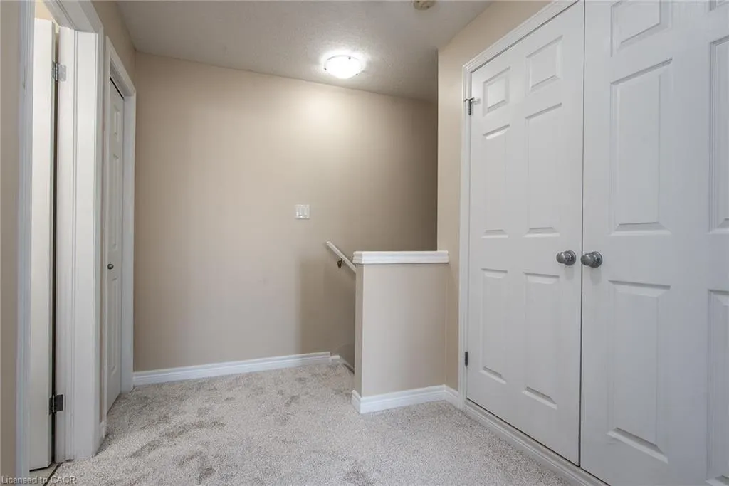 70 Willowrun Drive, #H 3