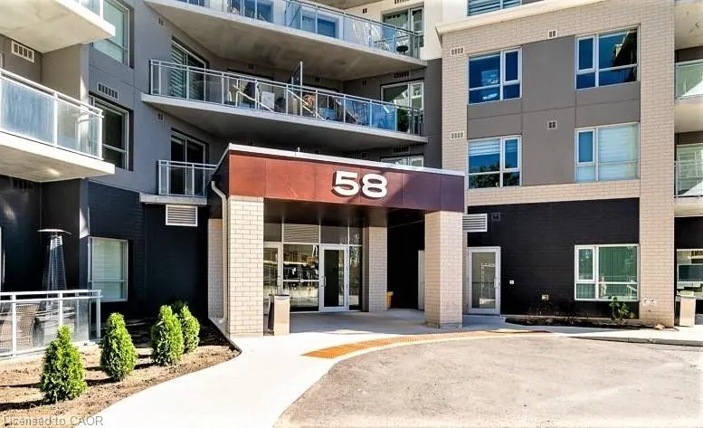 58 Lakeside Terrace Terrace, #217