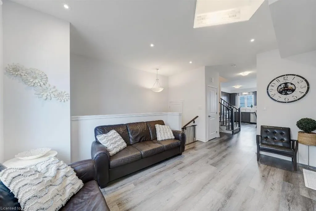 120 Court Drive, #44