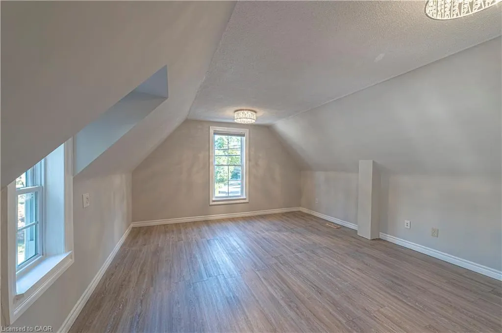 12 Maple Avenue